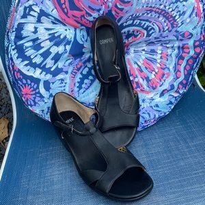 Camper sandals  t strap Size 40 US 10 ⚠️ Small defect